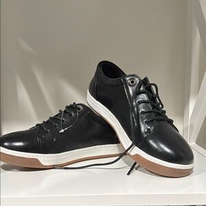 Black and Brown Leather Sneakers with Classic Design